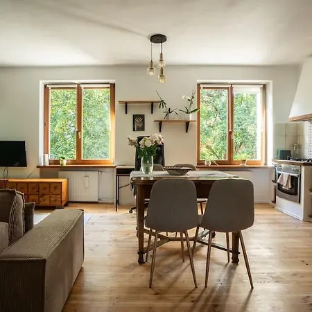 Oomph True Tree House Moko Варшава