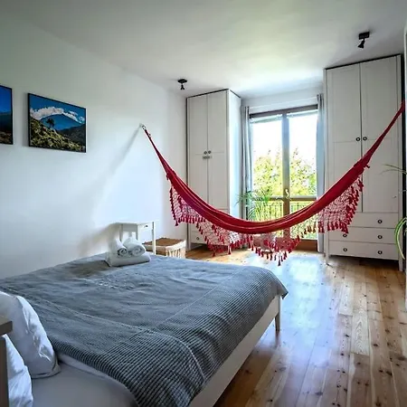 Oomph True Tree House Moko * Warsaw