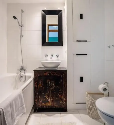 Oomph True Tree House Moko Apartament Warszawa